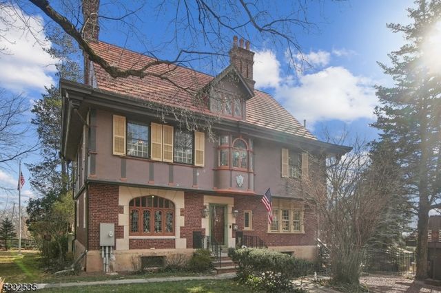 $2,399,900 | 80 Cedar Street | Wyoming Historic District