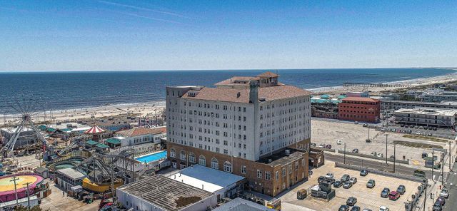 $364,900 | 719 East 11th Street, Unit 810 | Central Ocean City