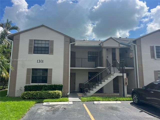 $289,000 | 1301 South Franklin Avenue, Unit 1301L | Homestead