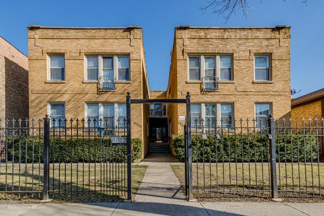 $143,900 | 3733 North St Louis Avenue, Unit 1R | Irving Park