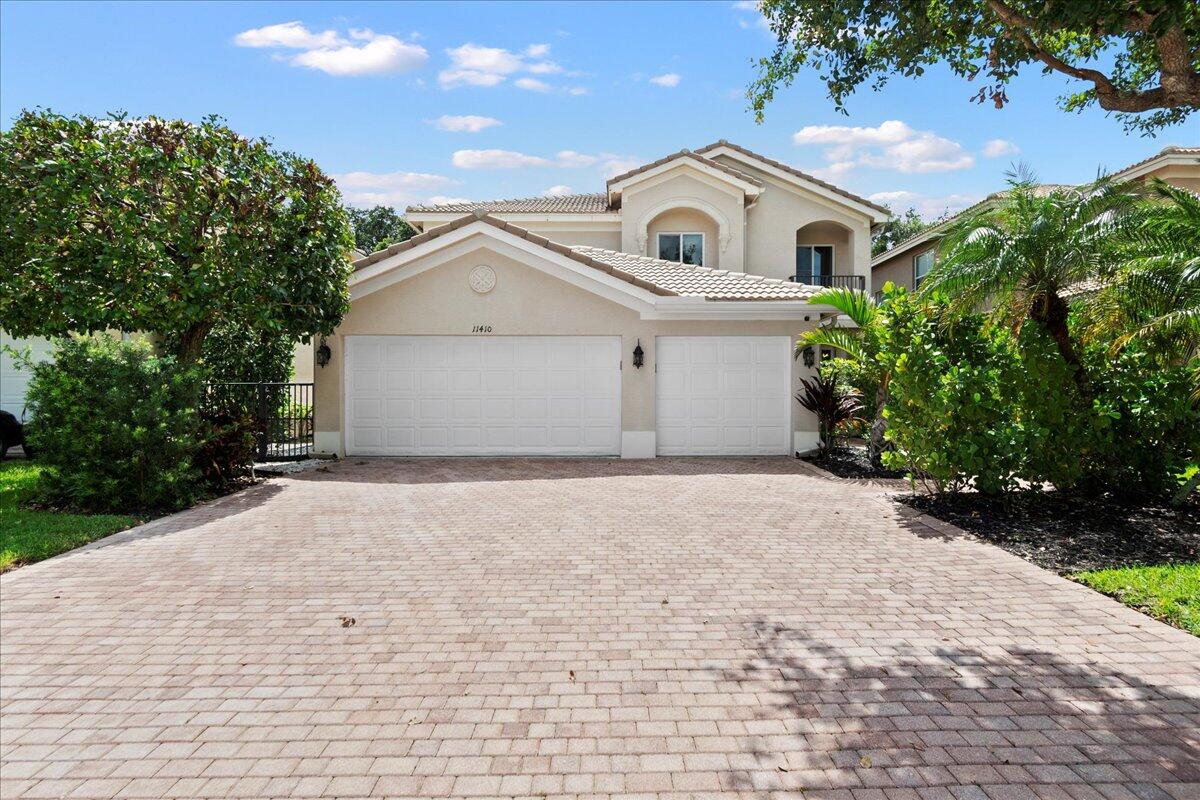 a view of outdoor space yard and garage