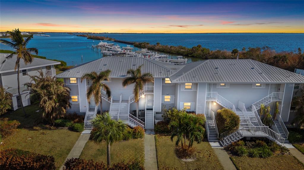 an aerial view of multiple house