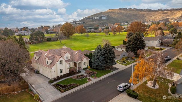 $1,100,000 | 113 High Meadows Street | Meadow Springs