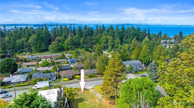 $750,000 | 7558 45th Avenue Southwest | Fauntleroy