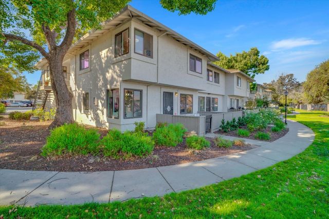 $698,000 | 165 Kenbrook Circle | South San Jose