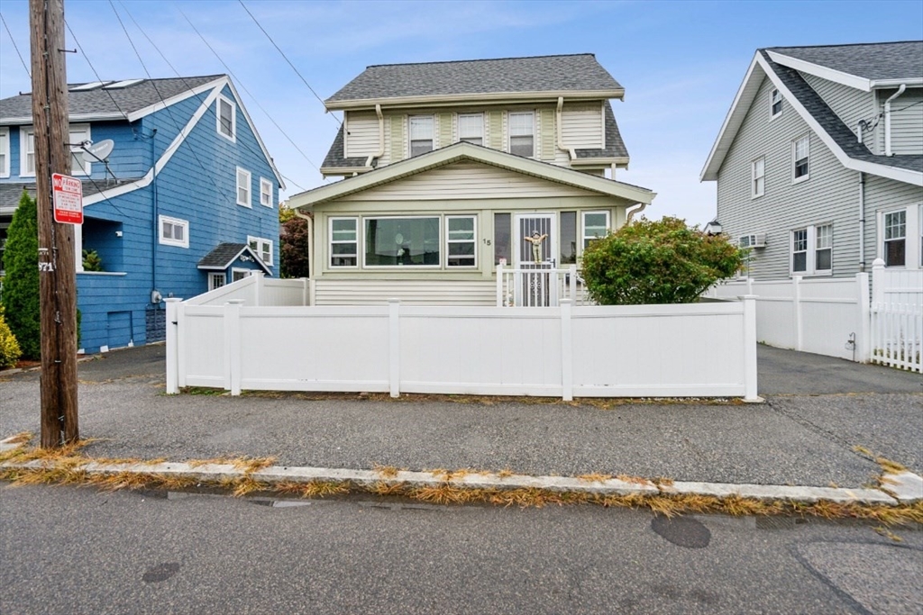 a front view of house with yard