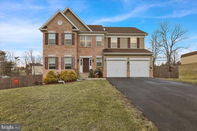 $540,000 | 142 Pine Lane | Amity Township - Berks County