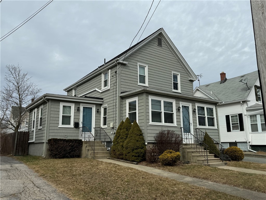 Newer vinyl siding, replacement windows.