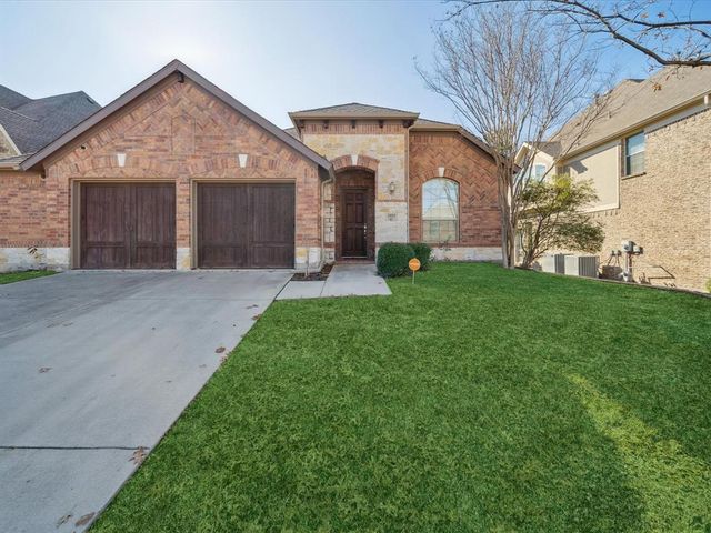 $599,999 | 2801 White Rock Creek Drive | McKinney