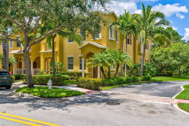 $499,000 | 115 Seagrape Drive, Unit 201 | Jupiter