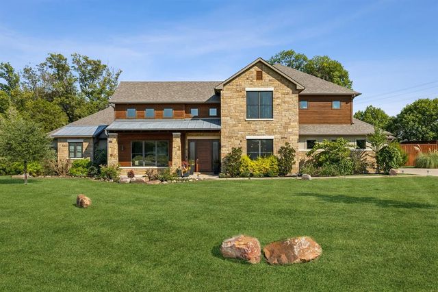 $1,895,000 | 120 Winding Creek Drive | Lucas