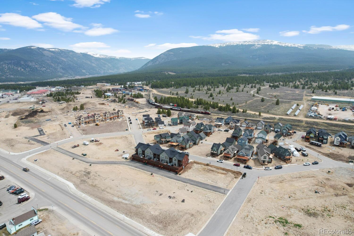 view of city view and mountain view