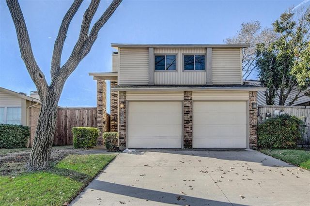 $315,000 | 2632 Via Los Altos | Two Worlds-Keller Springs