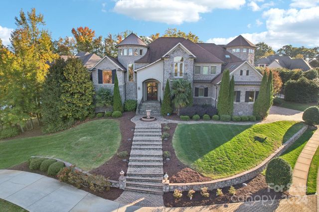 $2,875,000 | 1800 Smarty Jones Drive | Providence Downs South