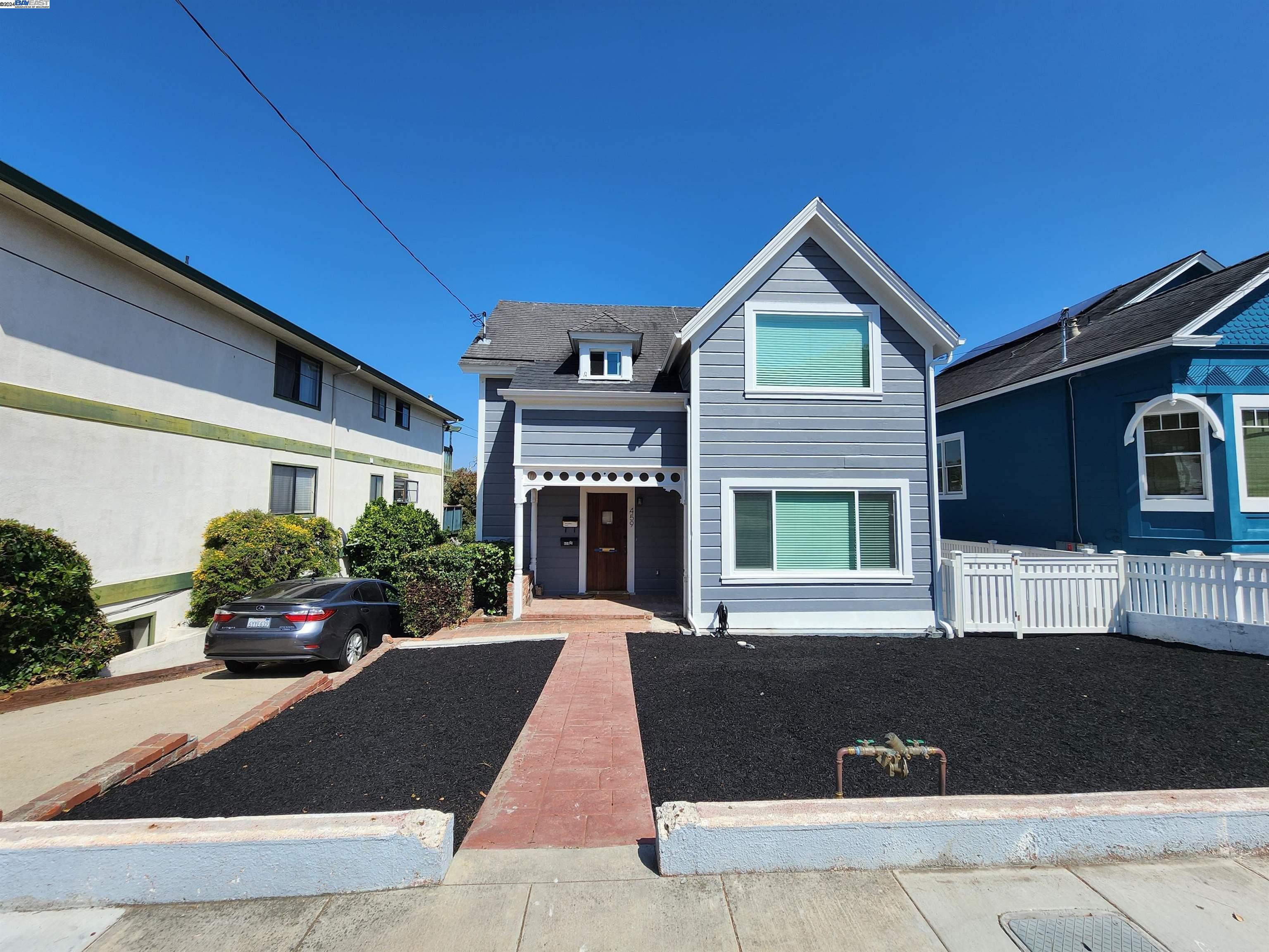 a front view of house with yard