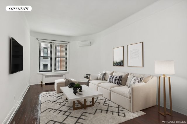 $4,595 | 33 East 22nd Street, Unit 5B | Flatiron