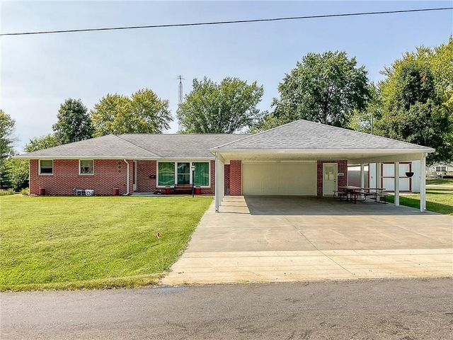 $325,000 | 200 W-Hwy | Otterville