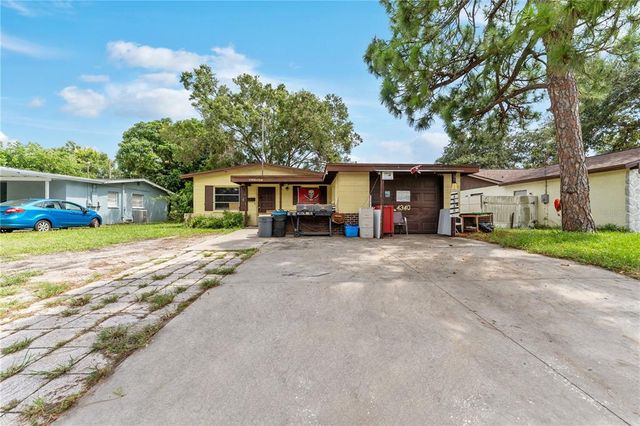 $285,999 | 4340 70th Avenue North | Pinellas Park