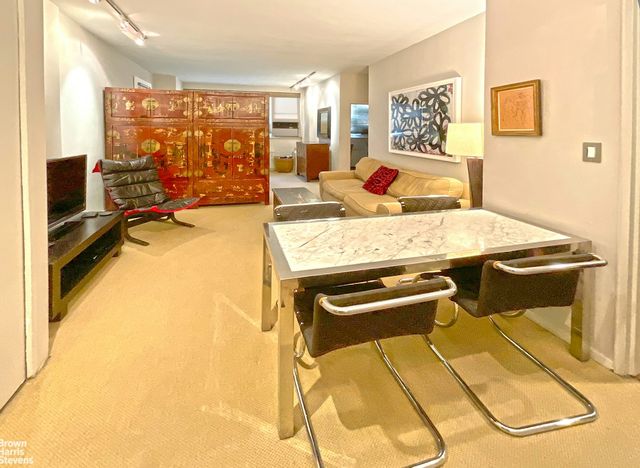 $349,000 | 444 East 75th Street, Unit 1C | Lenox Hill