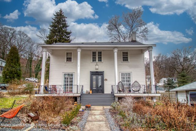 $869,000 | 172 St Pauls Avenue | Tompkinsville