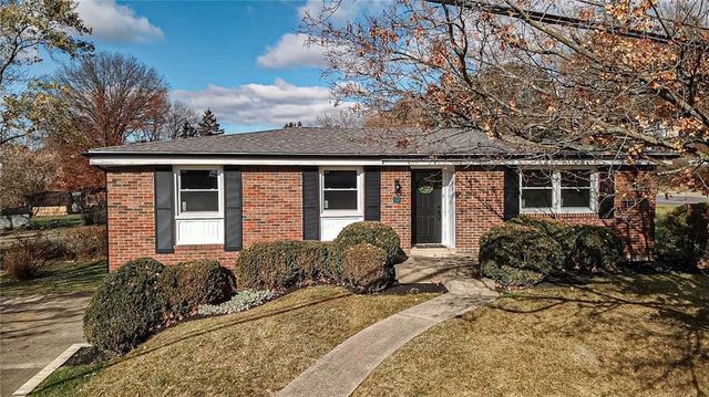 $349,999 | 701 Havengate Street | Bethel Park