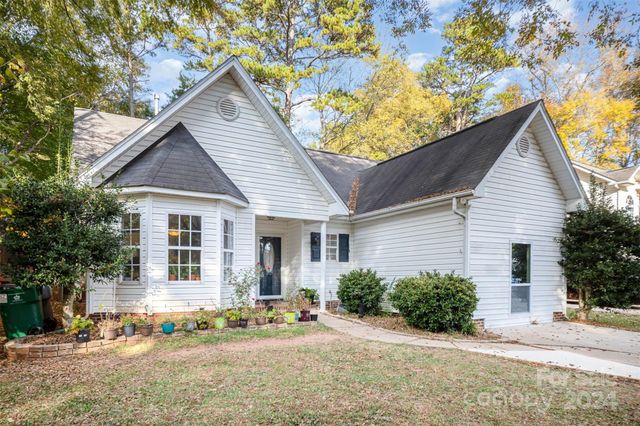 $345,000 | 9200 Forest Green Drive | Marshbrooke