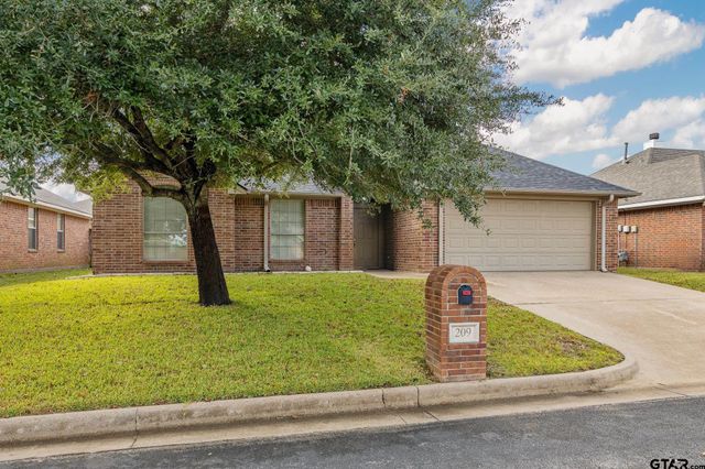 $333,000 | 209 Cass Circle