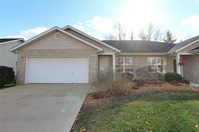 $189,900 | 138 Rolling Oaks Drive | Collinsville