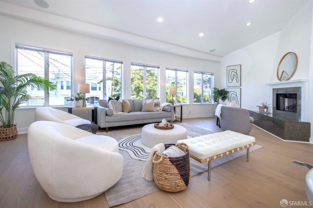 $1,195,000 | 1623 Quesada Avenue | Bayview