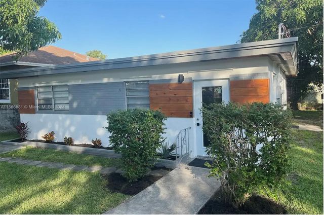 $447,000 | 250 Northwest 14th Way | Dania Beach