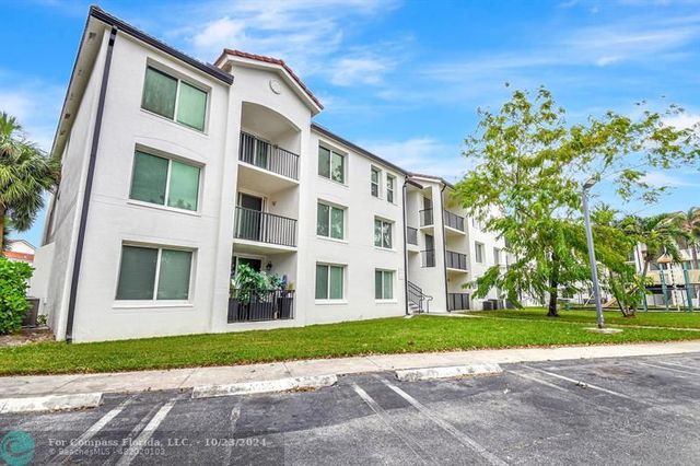 $2,850 | 1216 Villa Lane, Unit 1216 | Hunters Run