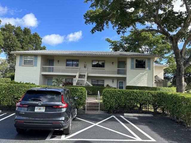 $78,100 | 5 Westgate Lane, Unit D | Hunters Run