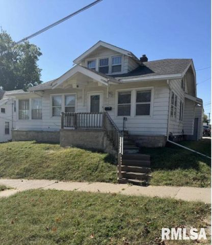 $850 | 806 Oak Street