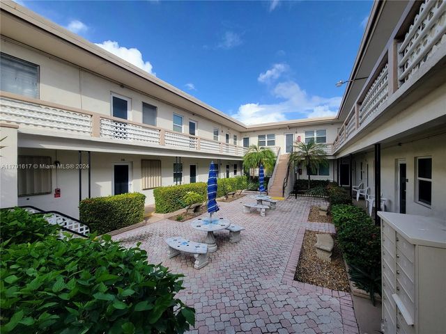 $395,000 | 1315 North Ocean Drive, Unit 201 | South Central Beach