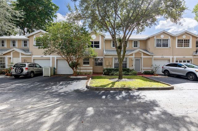 $480,000 | 12152 Southwest 52nd Place | Flamingo Gardens