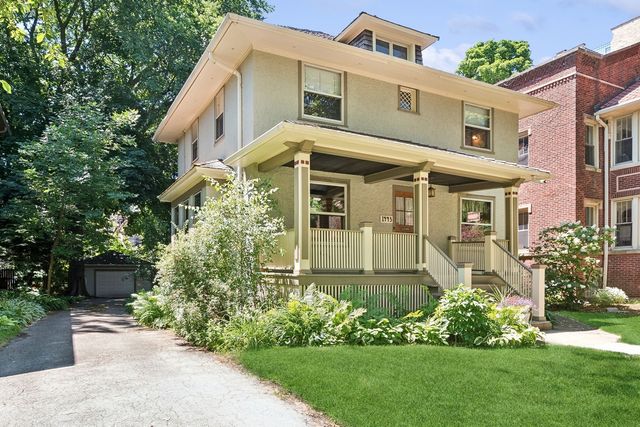 $799,000 | 1443 West Birchwood Avenue | East Rogers Park