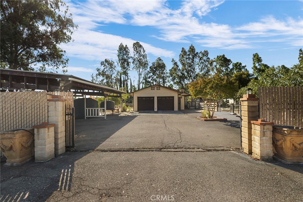 Entrance to the property