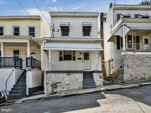 $145,000 | 239 Pierce Street | Bunker Hill