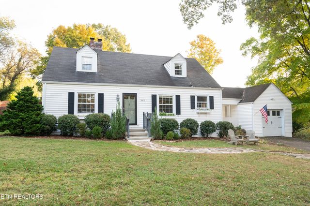 $429,900 | 5612 Dogwood Road | Fountain City