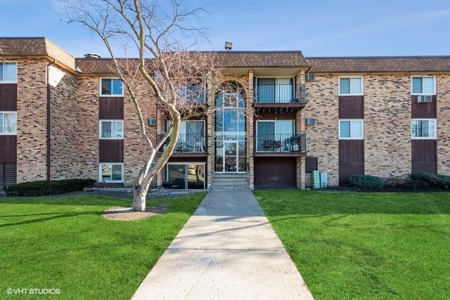 $159,900 | 1175 Higgins Quarters Drive, Unit 309 | Hoffman Estates