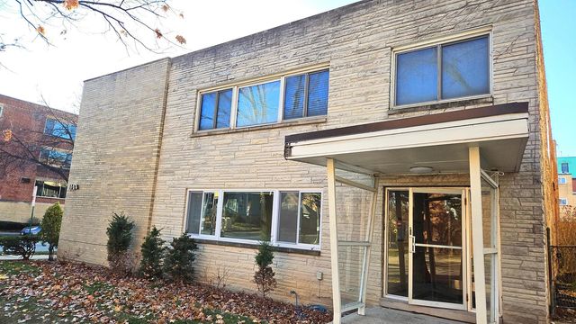 $1,785 | 1008 Washington Boulevard, Unit 1 | Oak Park