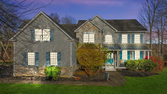 $1,149,000 | 54 St Andrews Lane | The Legends at Beekman Country Club