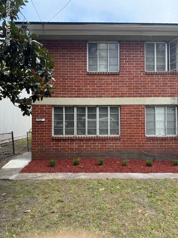 $850 | 3021 Belden Street | Spring Park