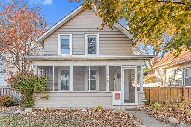 $285,000 | 1418 Washington Street Northeast | Sheridan