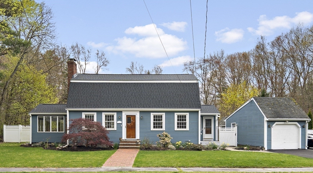 front view of house with a yard