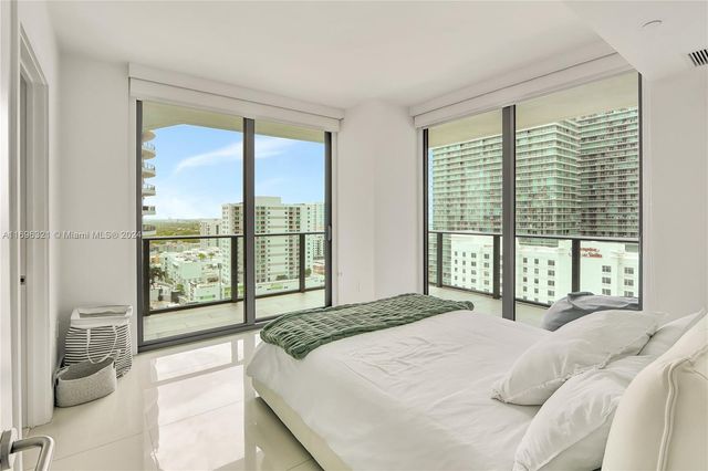 $895,000 | 1300 South Miami Avenue, Unit 1610 | Brickell