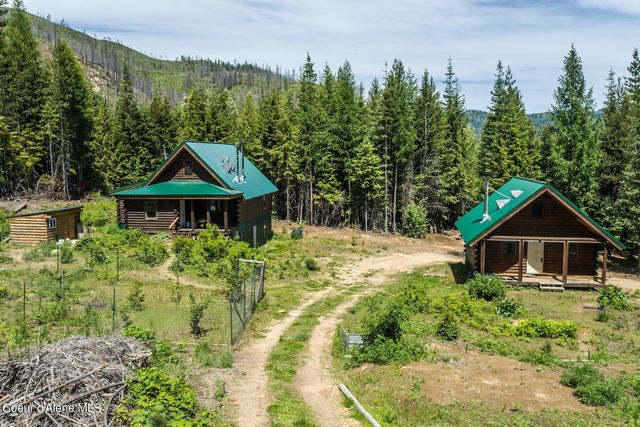 $830,500 | 718 A Slippery Slope Trail