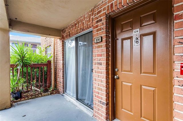 $169,999 | 476 Banyon Tree Circle, Unit 104 | Casselberry