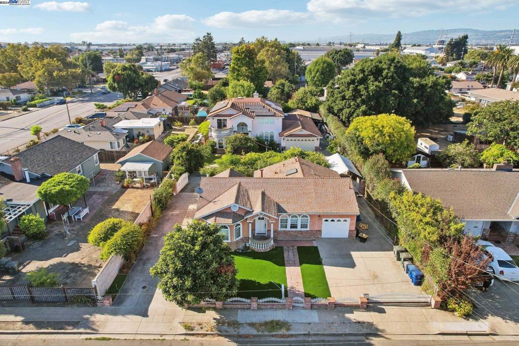 an aerial view of multiple house