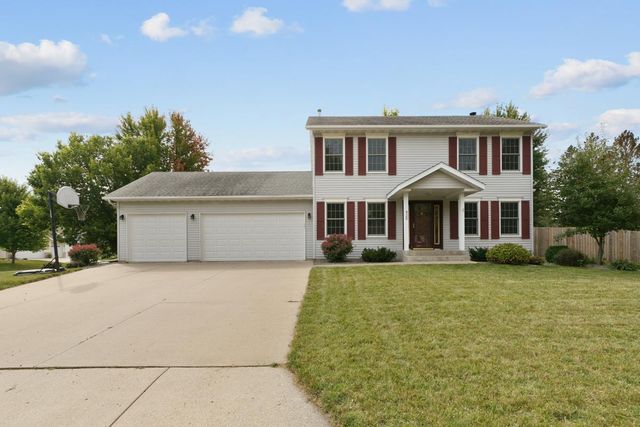 $362,500 | 420 Pebble Beach Drive | Owatonna